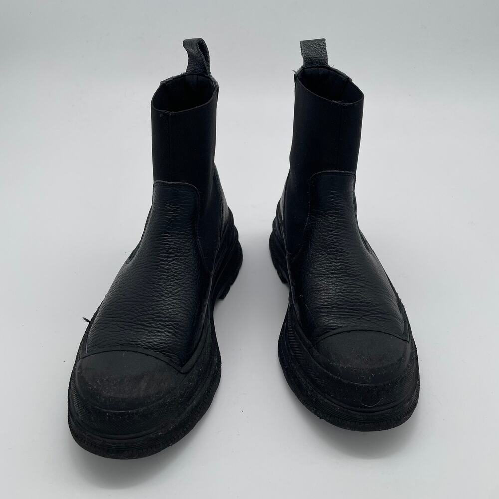 Intentionally Blank Women’s Court Lug Sole Platform Boot Black SZ 38 (US SZ 7)